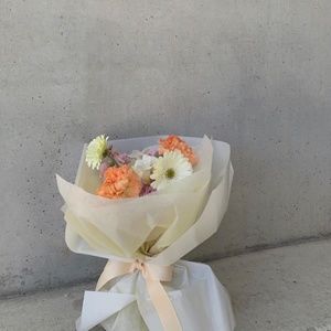 Meet your Posher, Aren